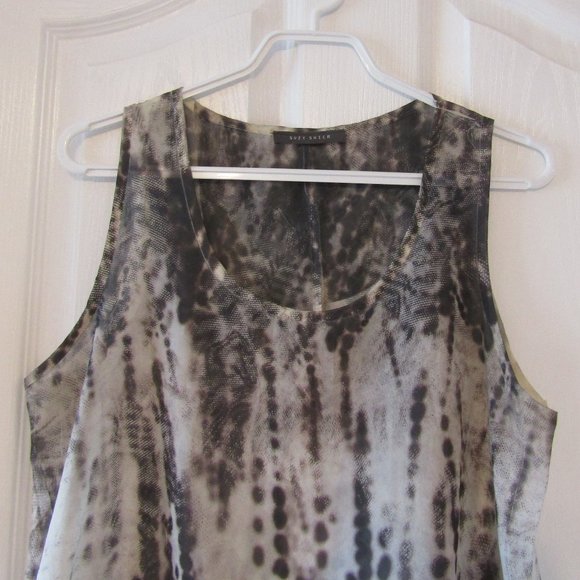 Smoky Gray flowing Sleeveless blouse - Picture 4 of 5